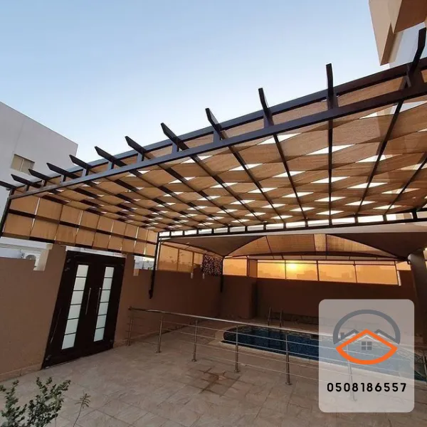 مظلات مسابح